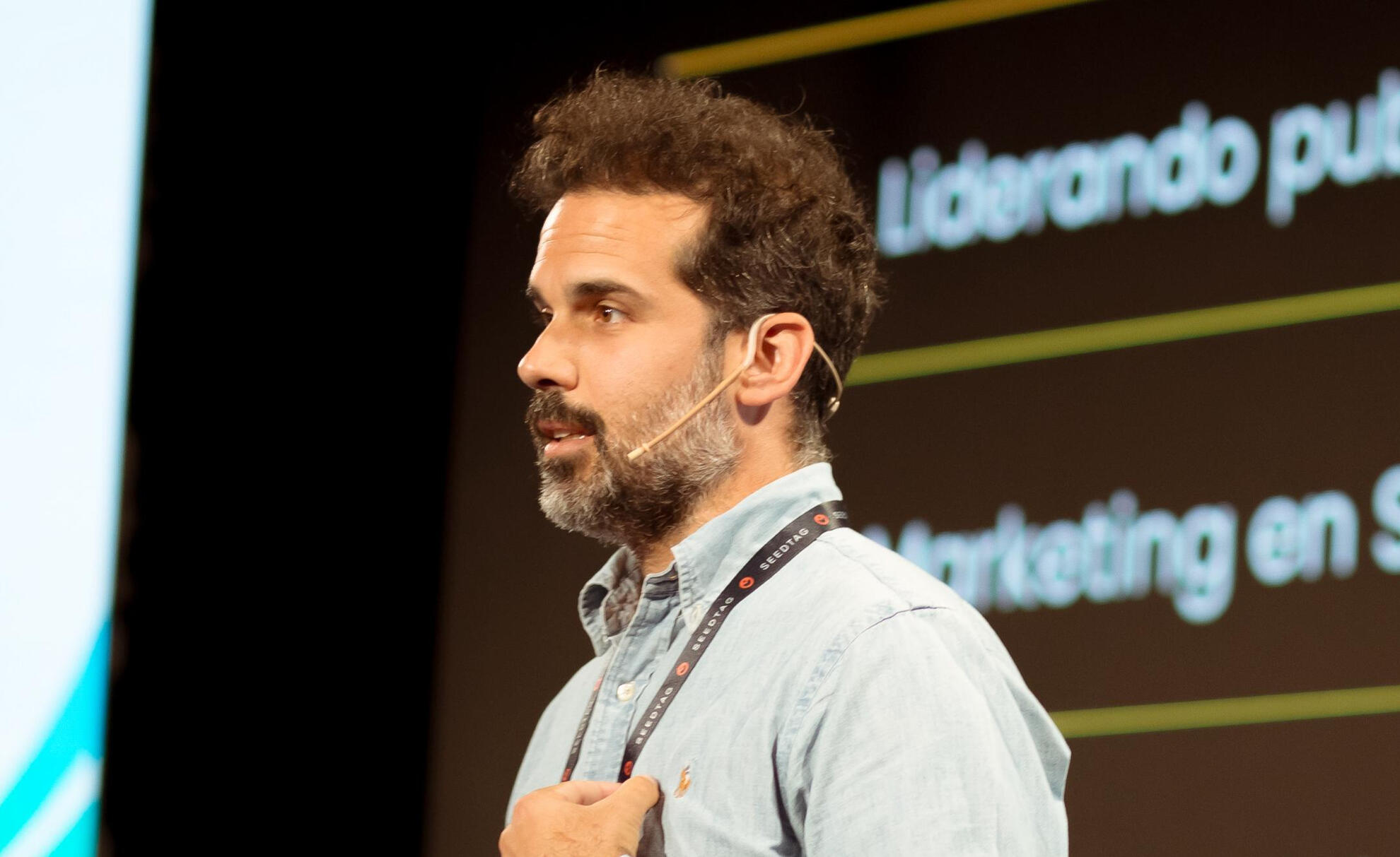 Speaking at CXConnect 2024 - Jordi Capdevila